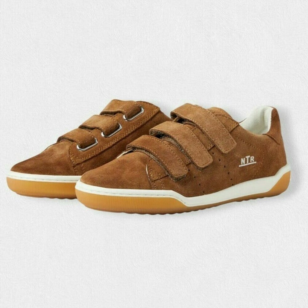NIB Naturino Suede Sneakers
